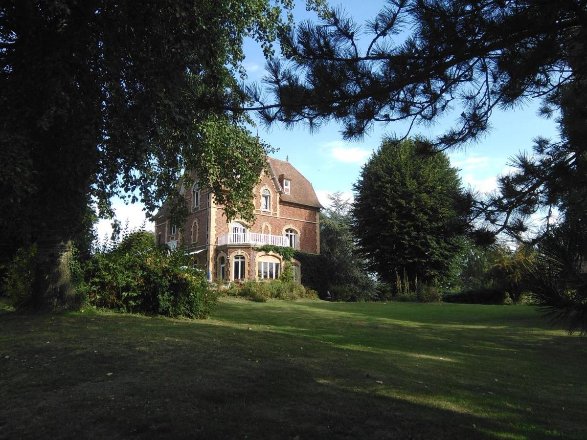 Le Sous-Bois B&B Moyenneville  Exterior photo